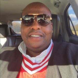 Meet your Posher, Earnest s